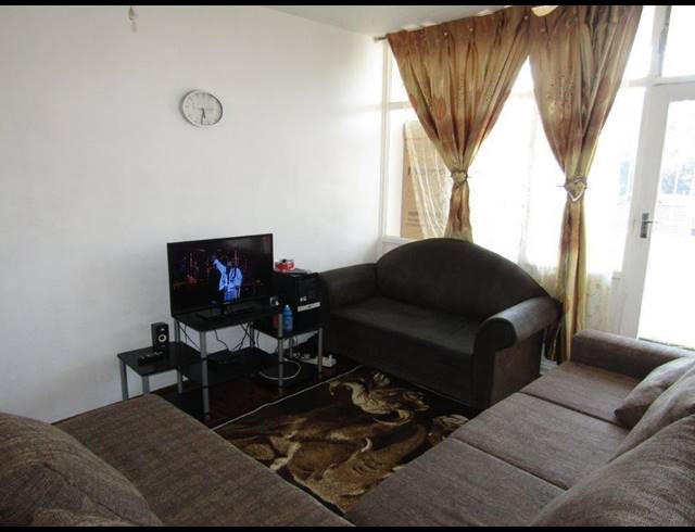 2 BEDROOM FLAT SOLD IN ASHLEY
